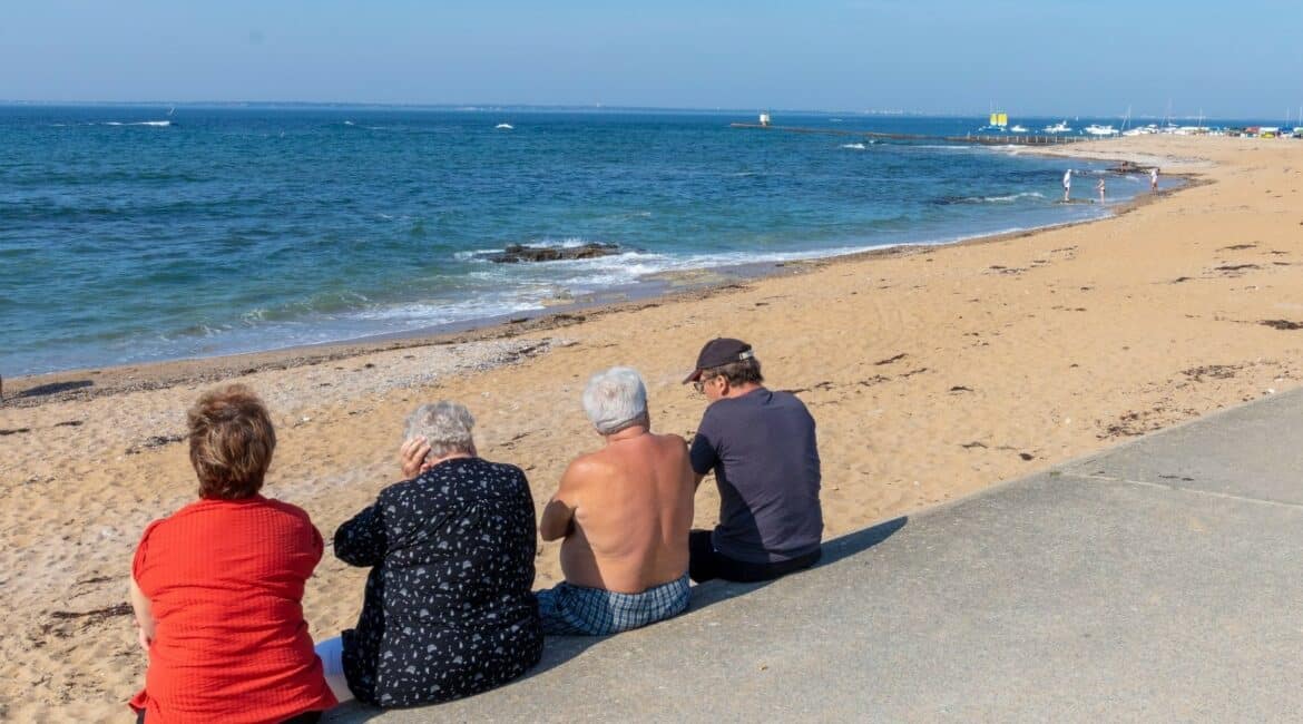seniors, bord de mer